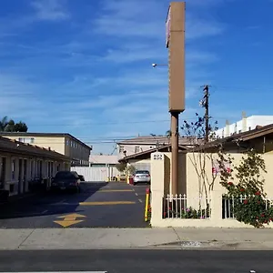 2* Motel Hollywood Park